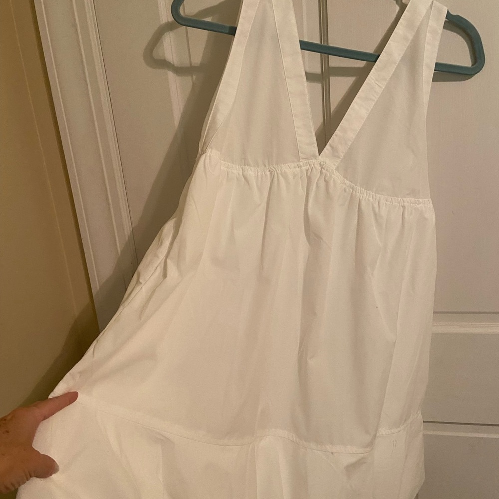 NEW! Elegant White Backless Dress